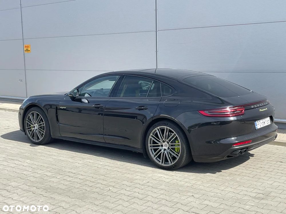 Porsche Panamera - 8