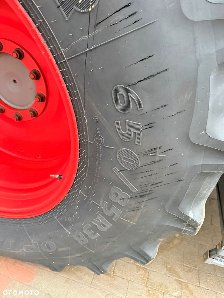 Fendt 828 Vario - 33