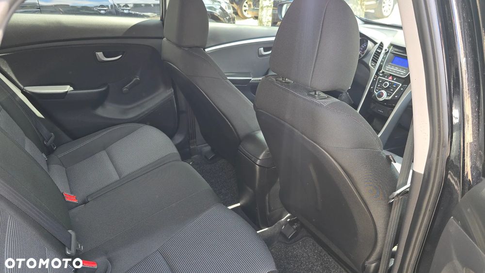 Hyundai i30 1.4 Comfort - 12