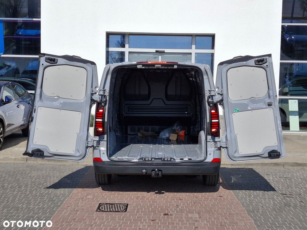 Volkswagen Transporter - 8