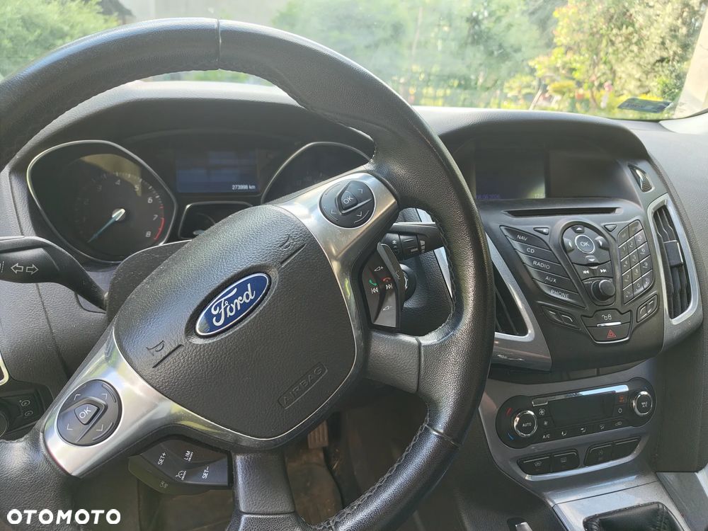 Ford Focus 1.6 EcoBoost Titanium - 11