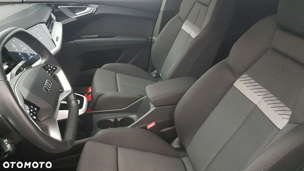 Audi Q4 e-tron - 14