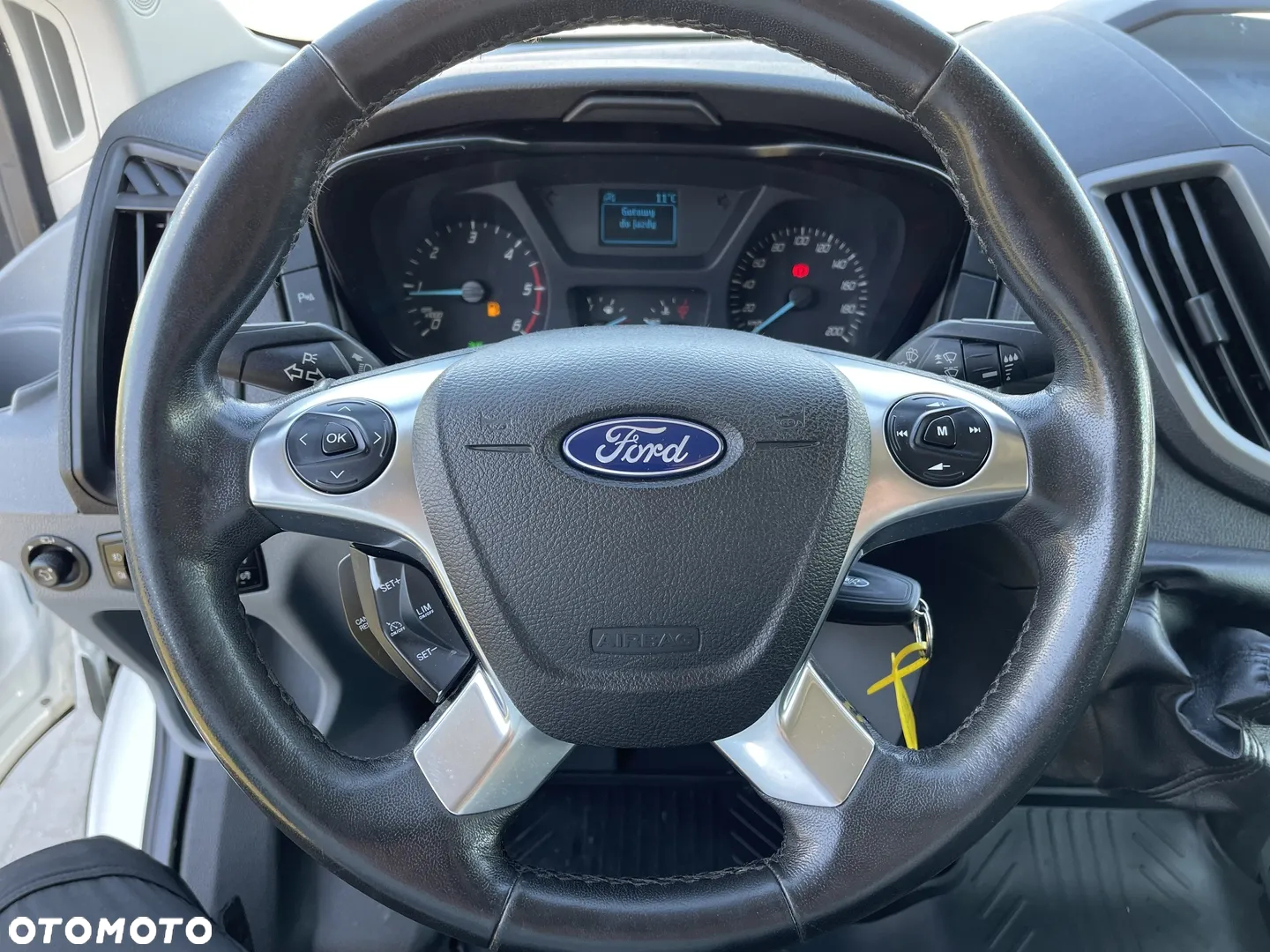 Ford Transit L3H2 - 24