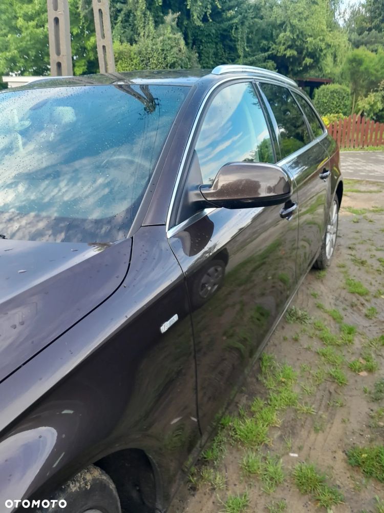 Audi A4 Avant 2.0 TDI ultra DPF Attraction - 4