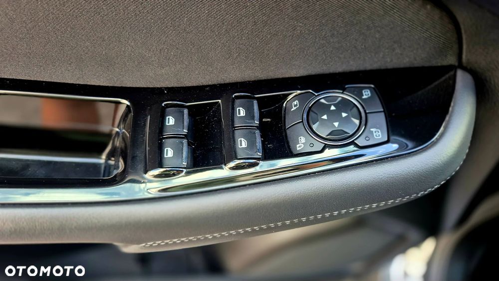 Ford Galaxy 1.5 EcoBoost Start-Stopp Business Edition - 32