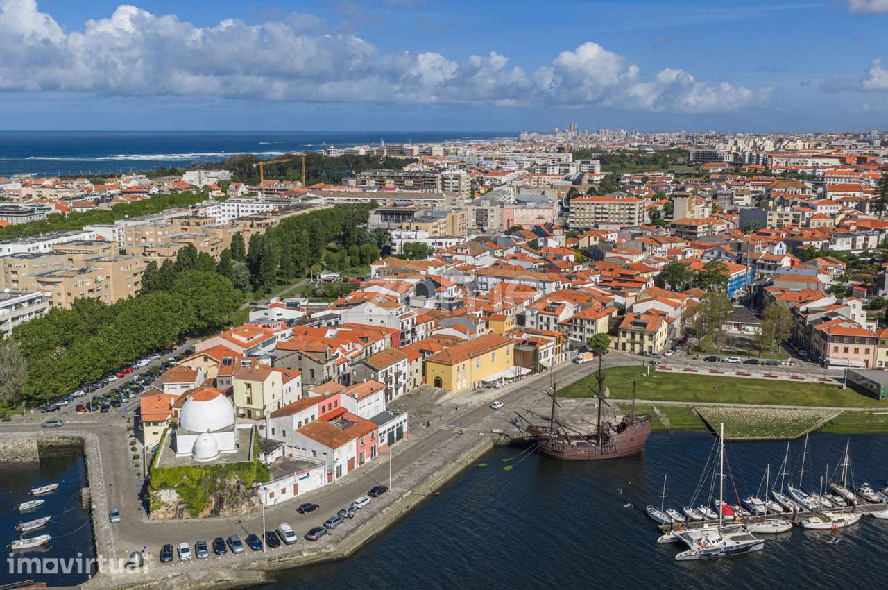Moradia T4 no centro histórico de Vila do Conde. - Grande imagem: 2/55