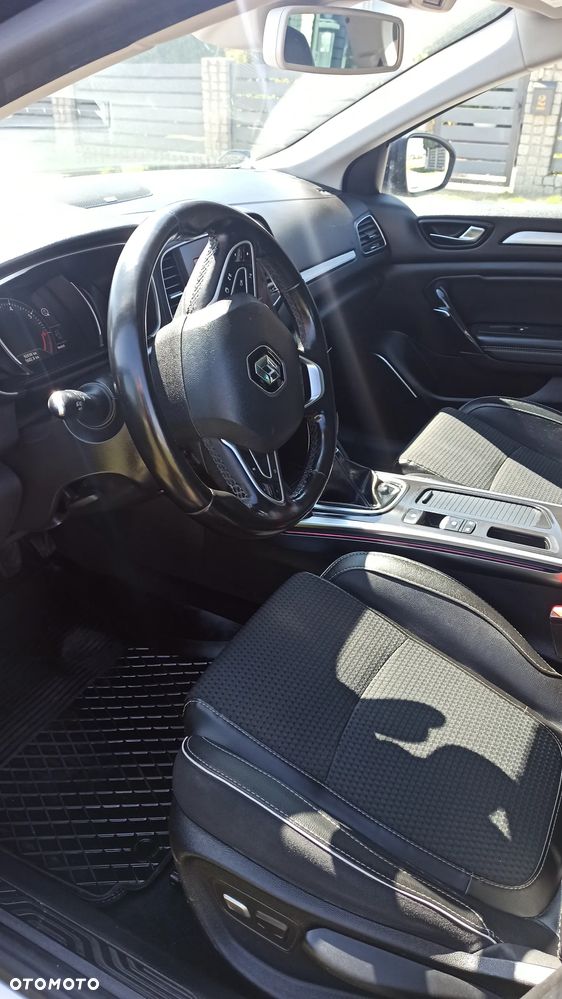 Renault Megane 1.2 16V TCe Energy Bose - 9