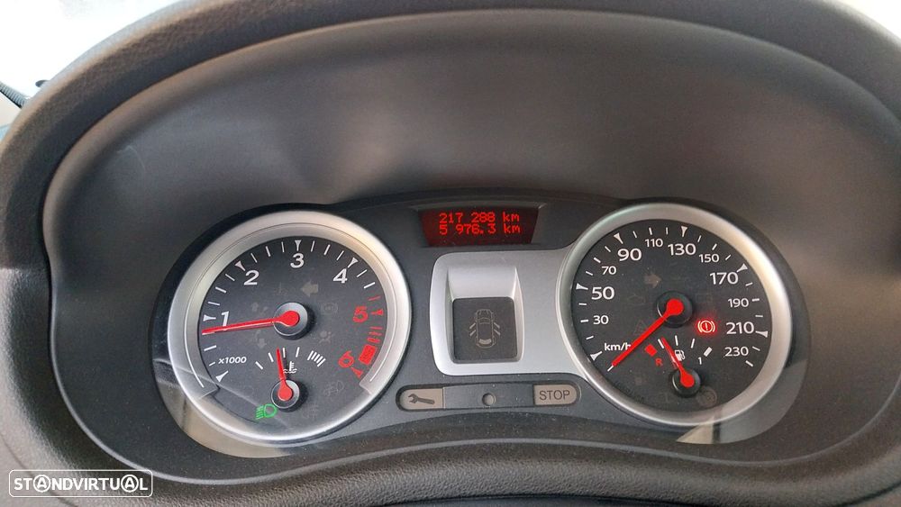 Renault Clio 1.5 dCi Dynamique S - 7