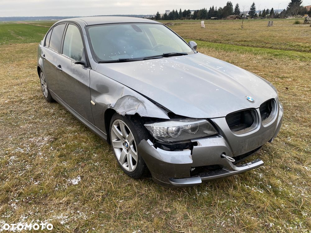 BMW Seria 3 320d - 4