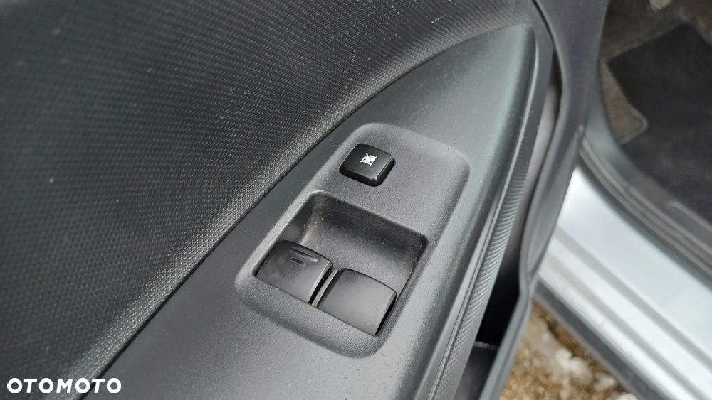 Mitsubishi Space Star 1.0 Clear Tec Intro Edition+ - 12