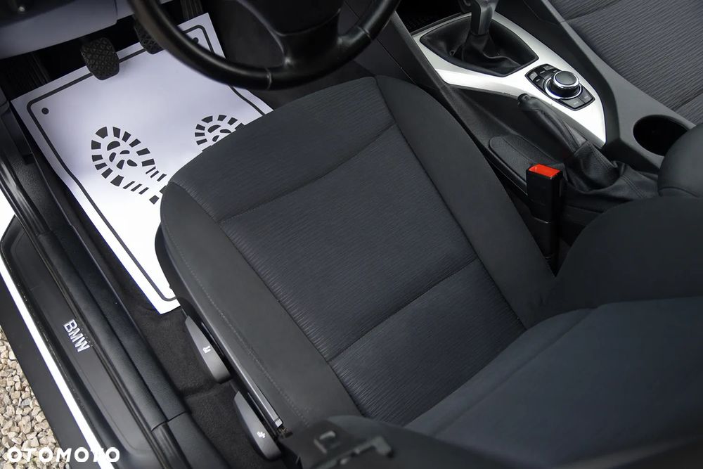 BMW X1 sDrive18i - 27