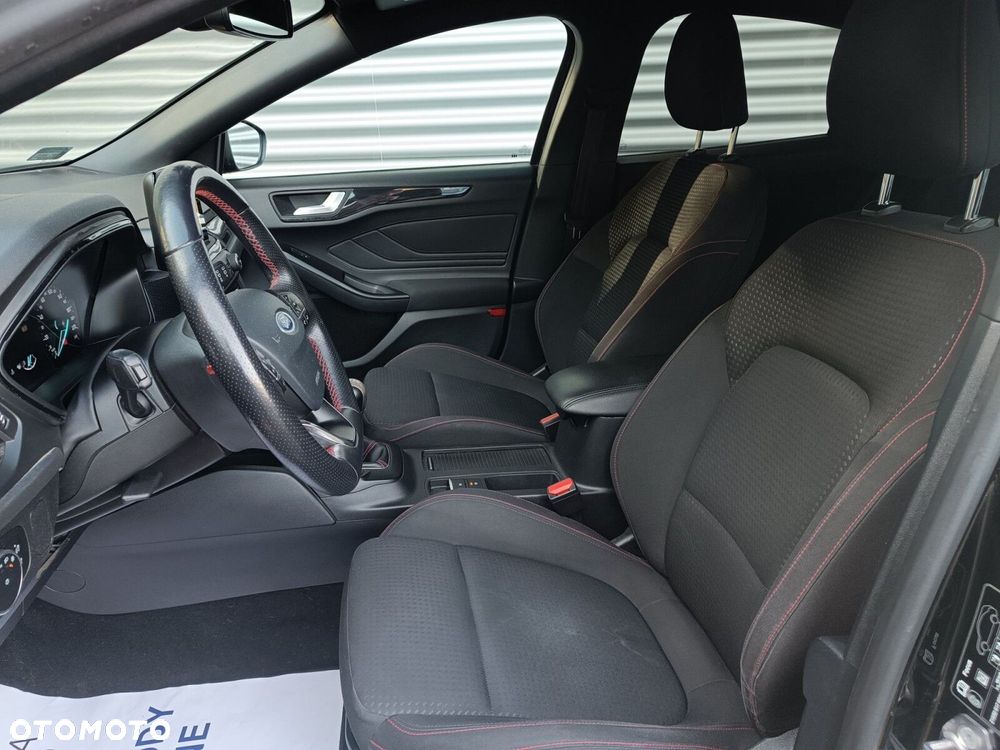Ford Focus 1.0 EcoBoost ST-Line Black ASS - 31
