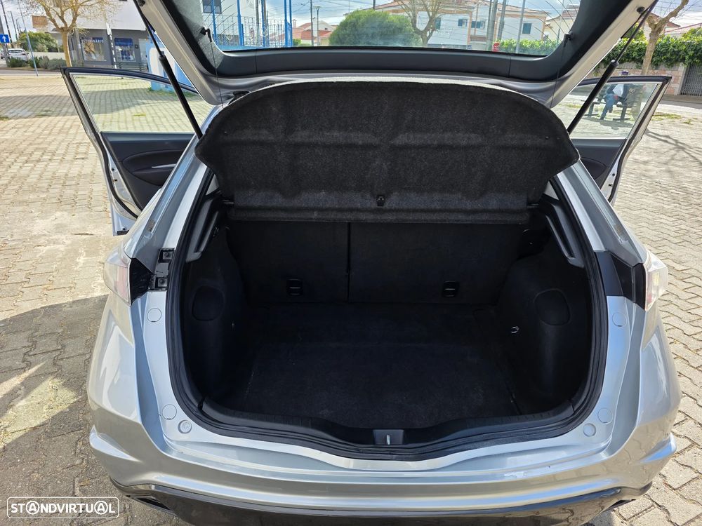 Honda Civic 1.4 i-VTEC Elegance - 22