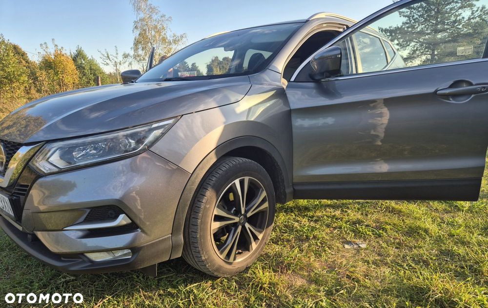 Nissan Qashqai 1.3 DIG-T N-Connecta EU6d - 2