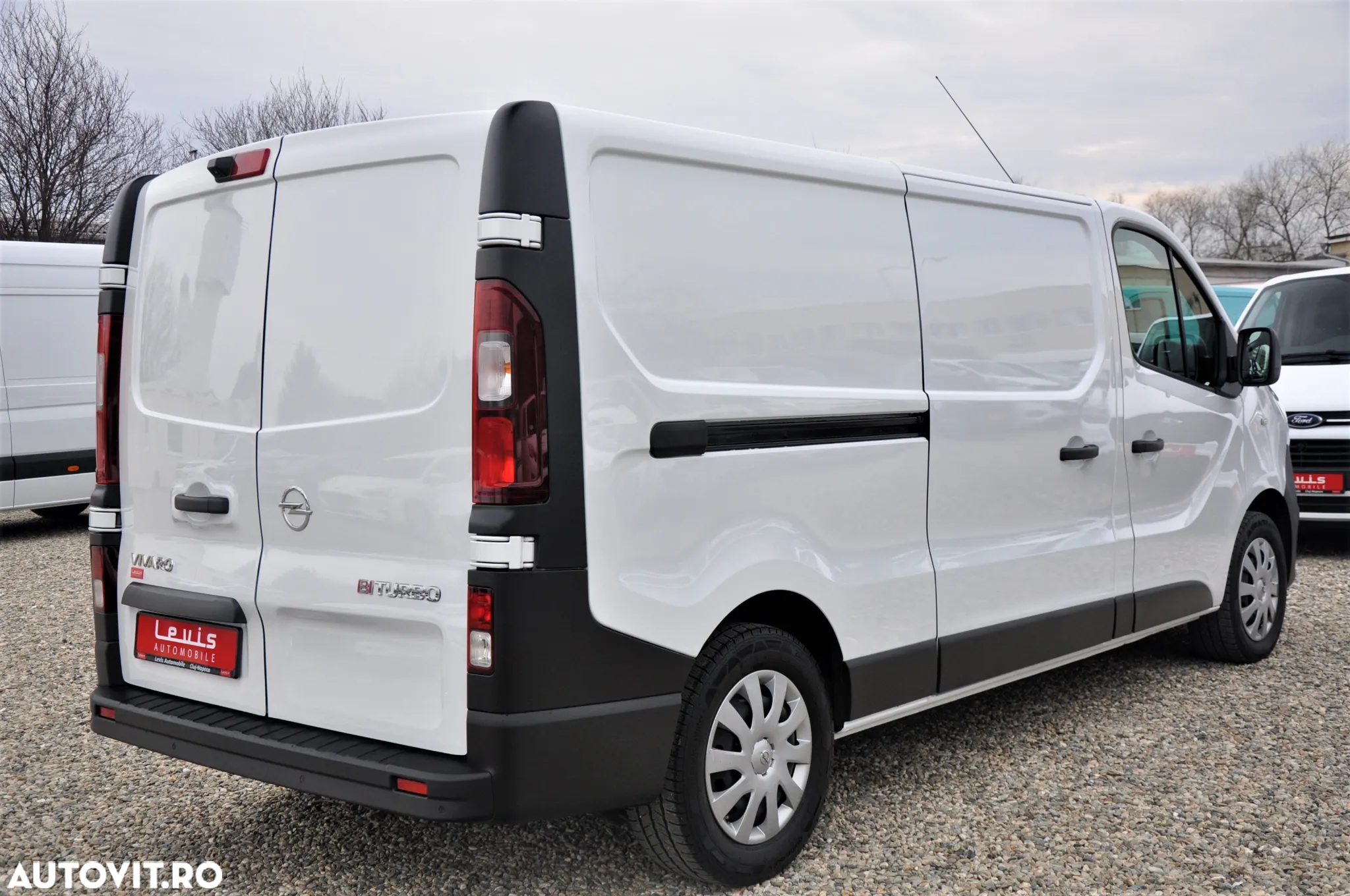 Opel Vivaro Furgon Maxi - 4