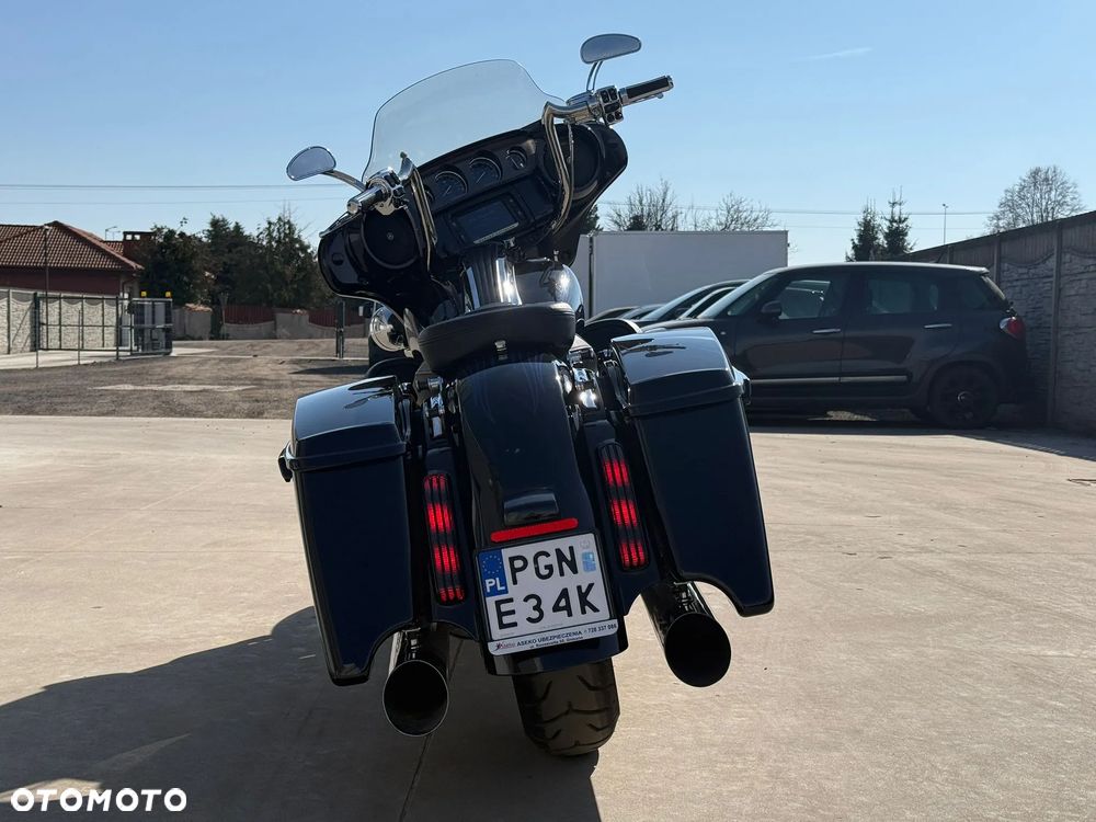 Harley-Davidson CVO Street Glide - 7