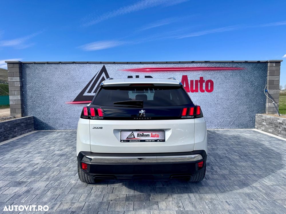Peugeot 3008 1.2 PureTech S&S EAT8 Allure - 17