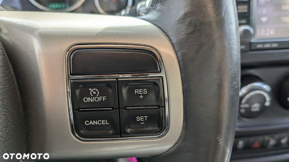 Jeep Compass - 30