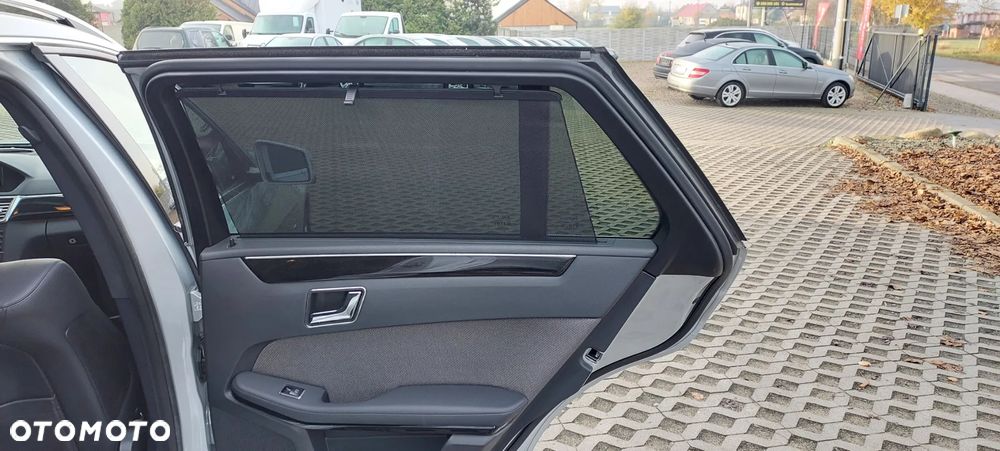 Mercedes-Benz Klasa E - 36