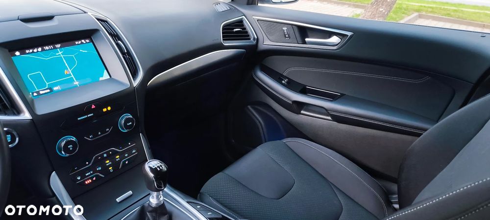 Ford Edge 2.0 EcoBlue 4x4 Trend - 29