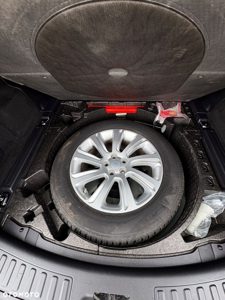 Land Rover Discovery Sport 2.0 TD4 HSE - 11
