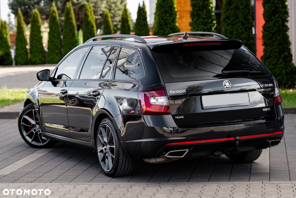Skoda Octavia 2.0 TDI 4x4 DSG RS - 9
