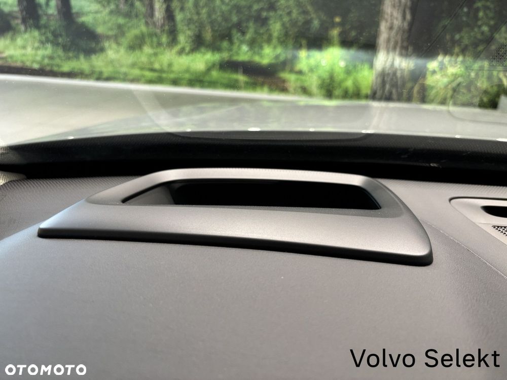 Volvo XC 90 - 31