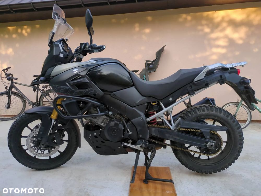 Suzuki V-STROM - 2