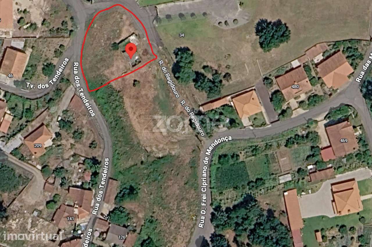 Terreno com Ruína e projeto aprovado