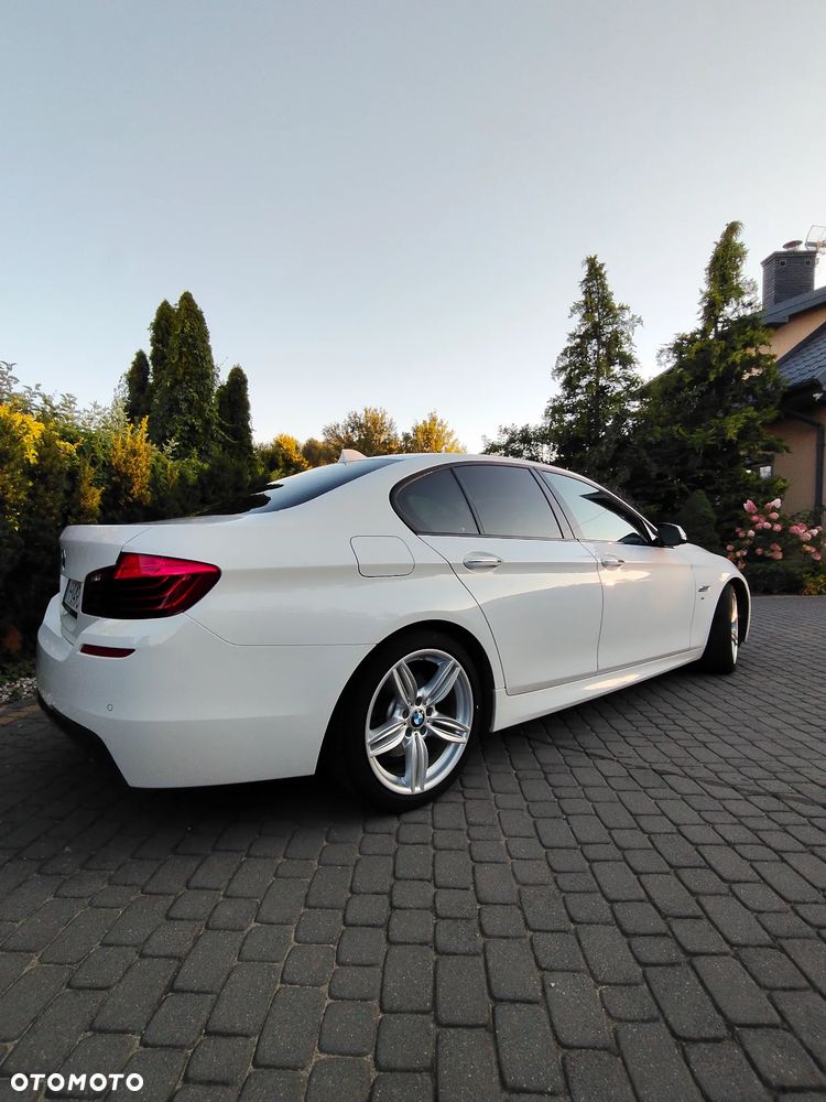 BMW Seria 5 528i xDrive - 10
