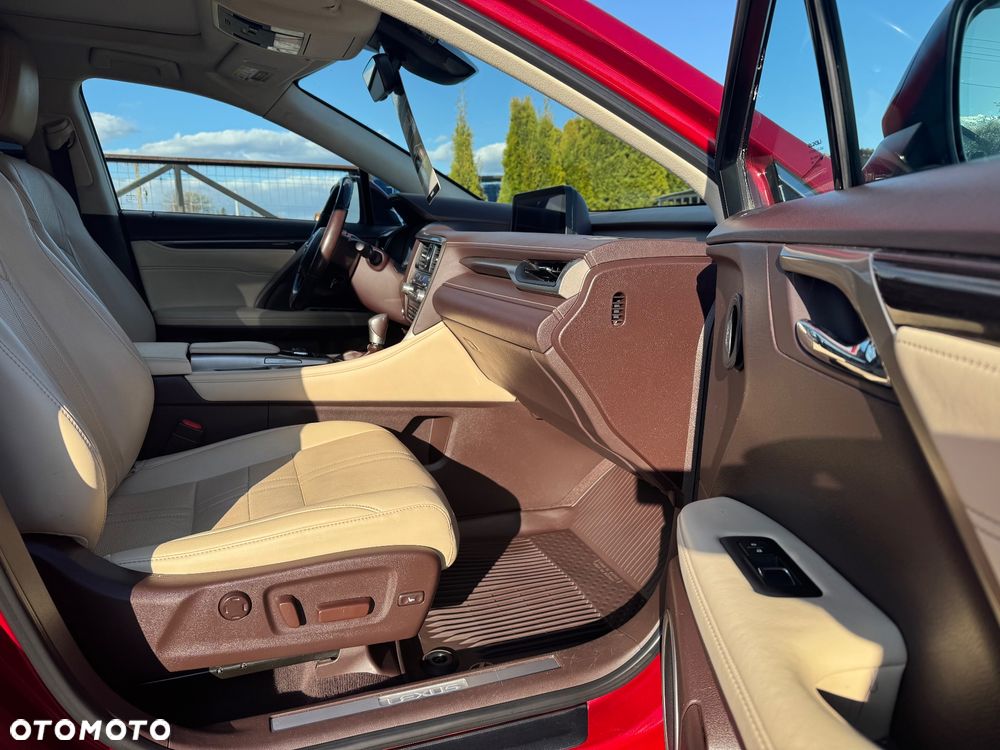 Lexus RX 450h (hybrid) - 16