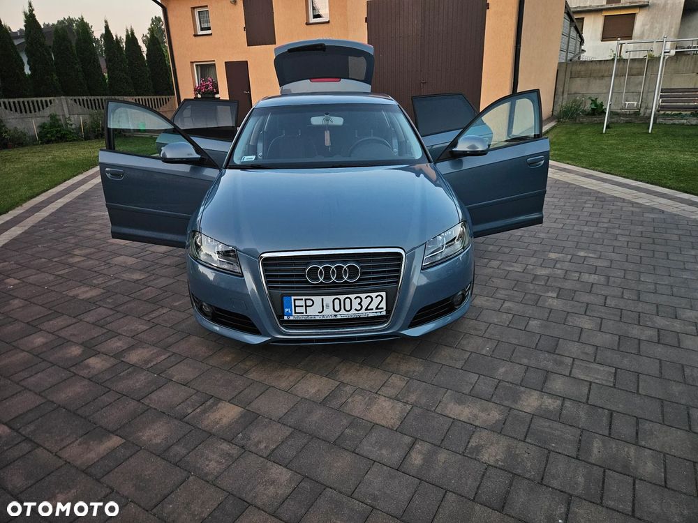 Audi A3 Sportback 2.0 TDI Ambiente - 9