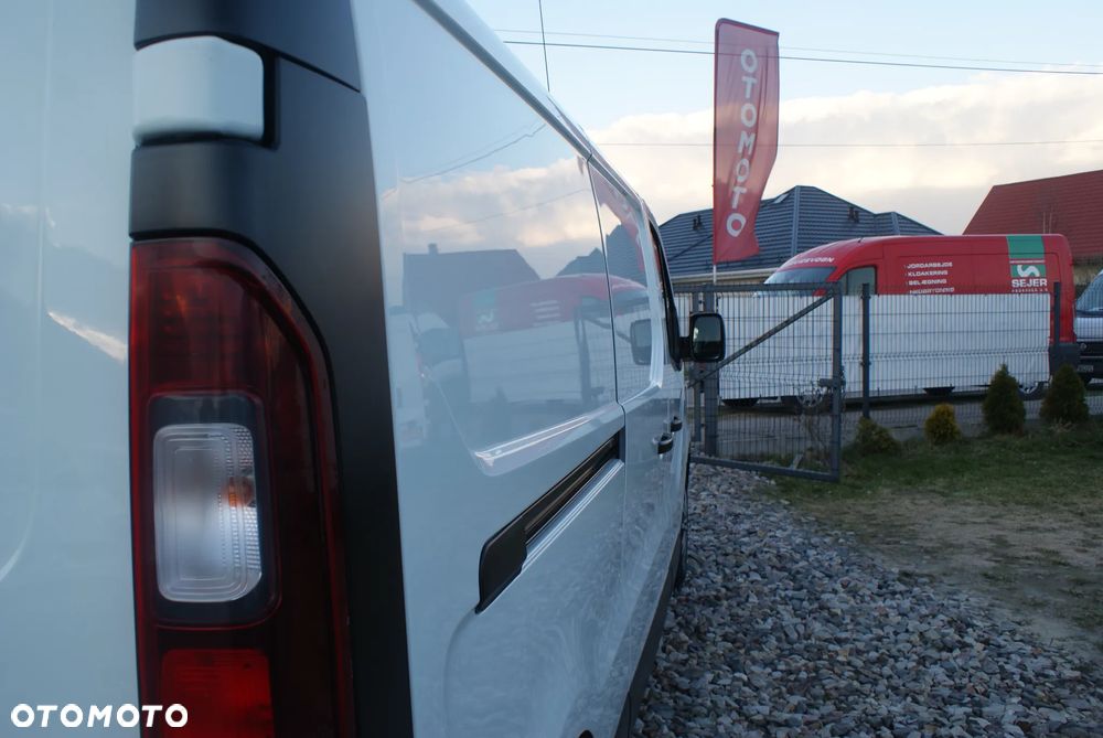 Renault Trafic - 18
