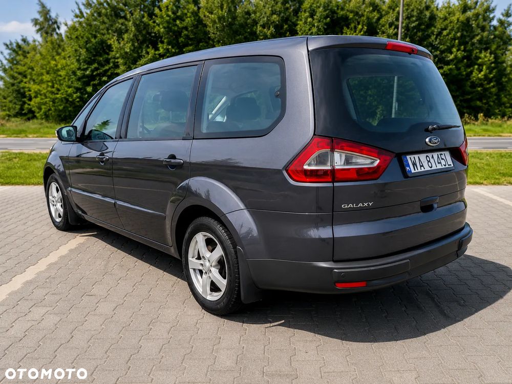 Ford Galaxy - 4