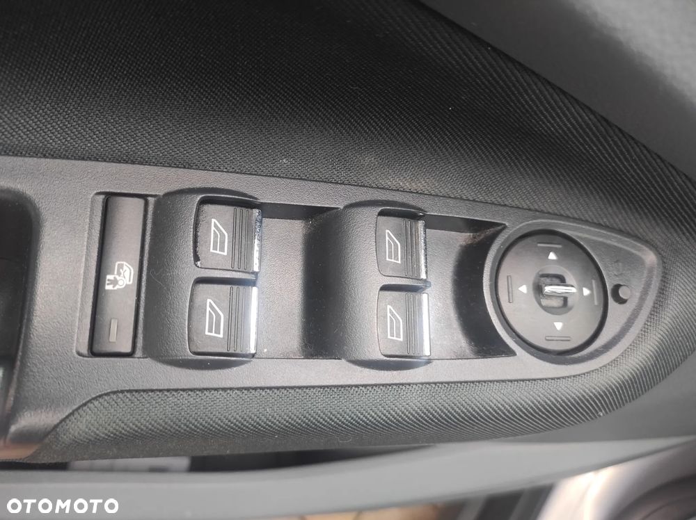 Ford C-MAX 1.6 TDCi Edition - 11