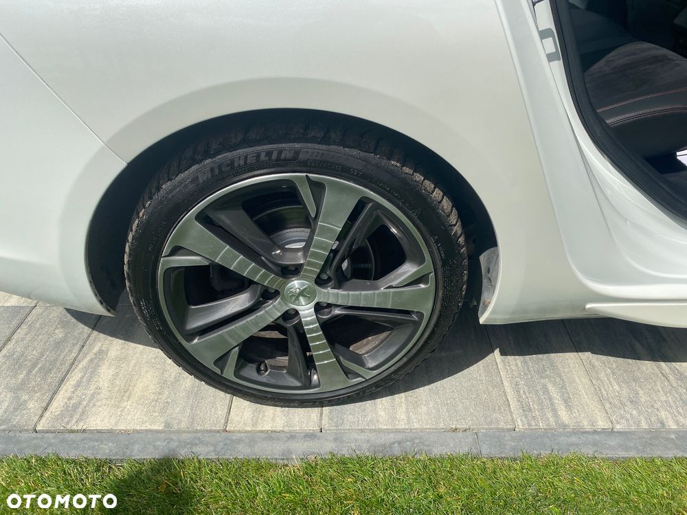 Peugeot 308 BlueHDi 180 EAT6 GT - 23