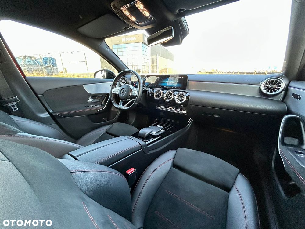 Mercedes-Benz Klasa A 200 AMG Line 7G-DCT - 31