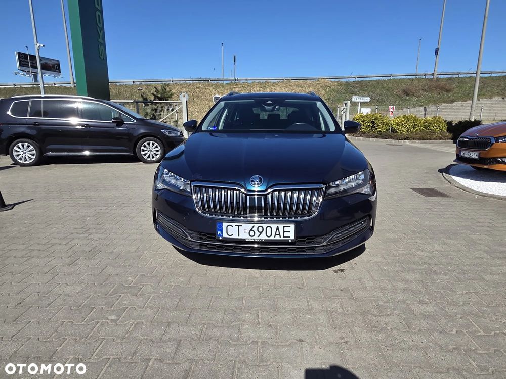 Skoda Superb 2.0 TDI SCR Sportline DSG - 12