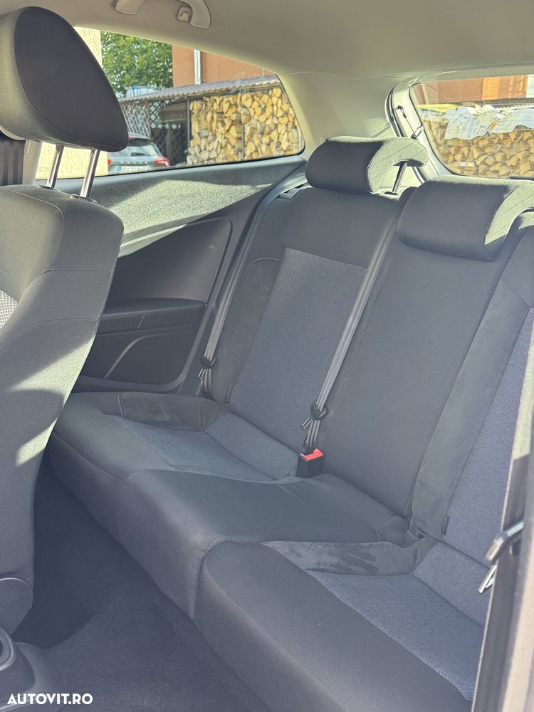 Volkswagen Polo - 12