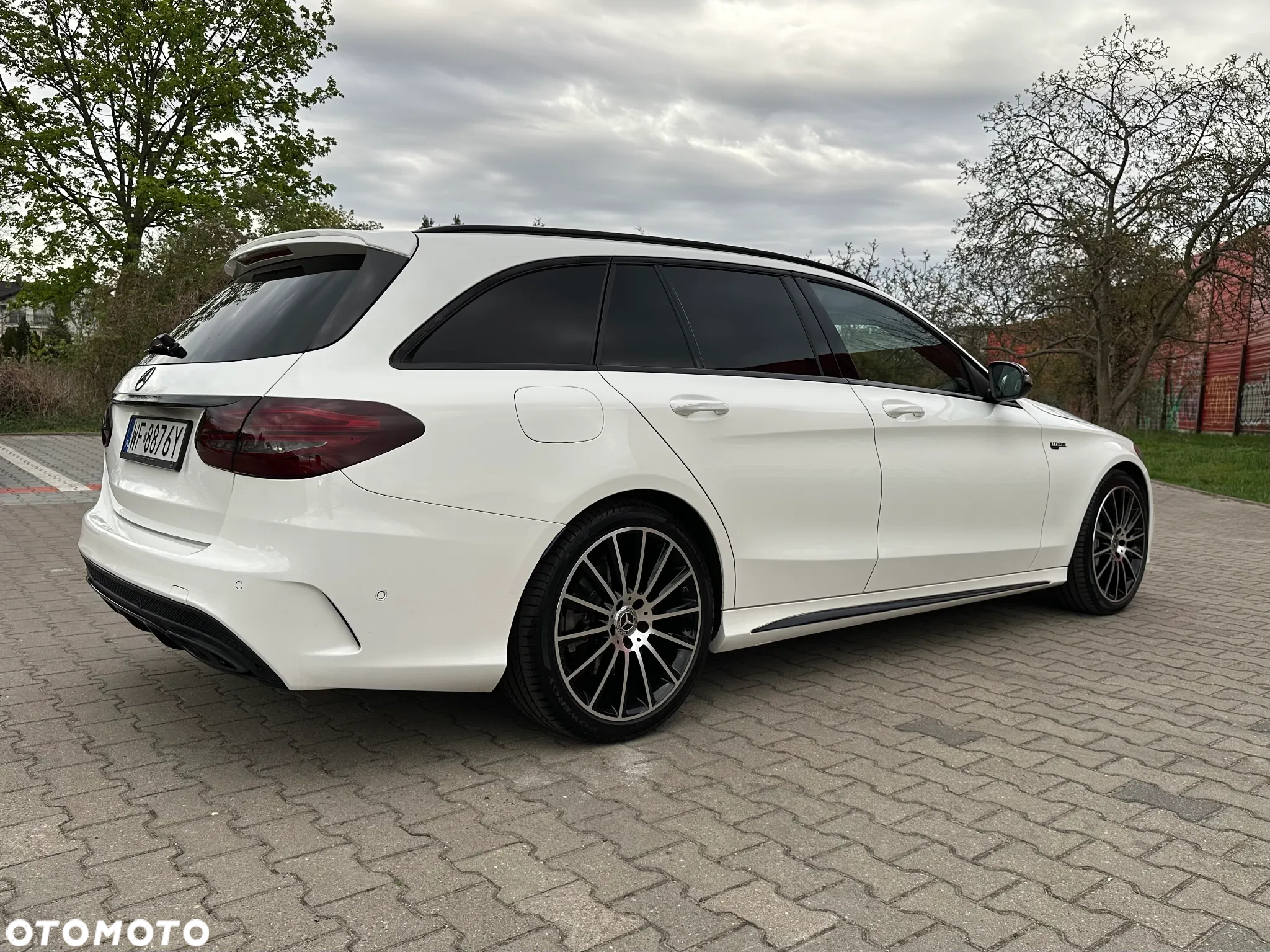 Mercedes-Benz Klasa C AMG 43 4-Matic - 9