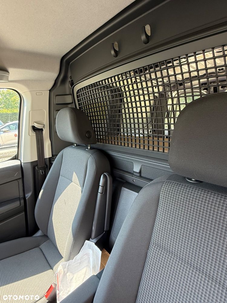 Volkswagen Caddy - 10