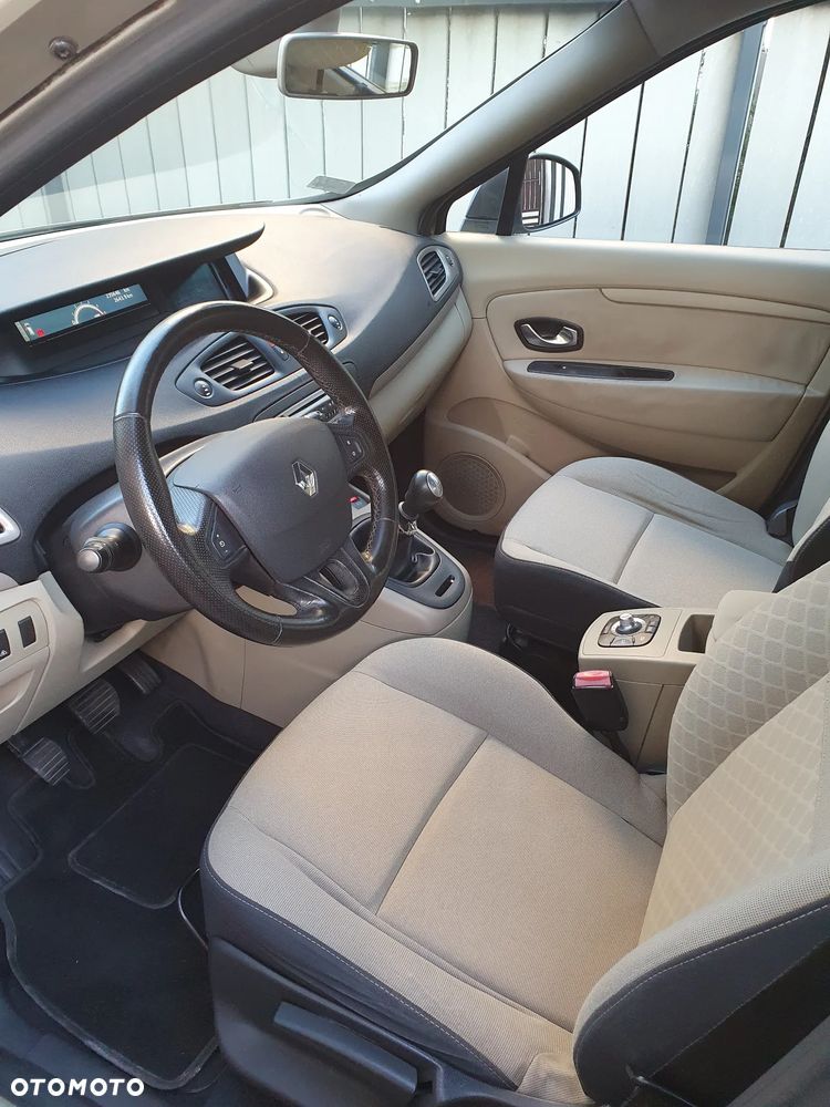 Renault Scenic - 10