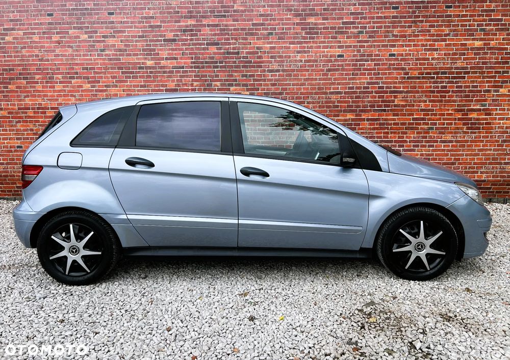 Mercedes-Benz Klasa B - 30