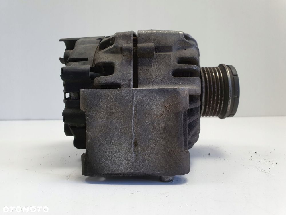 ALTERNATOR Fiat Doblo II 1.3 M-JET _ 51944878 120A valeo Alternator - 6