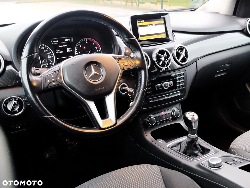 Mercedes-Benz Klasa B 180 CDI (BlueEFFICIENCY) - 2