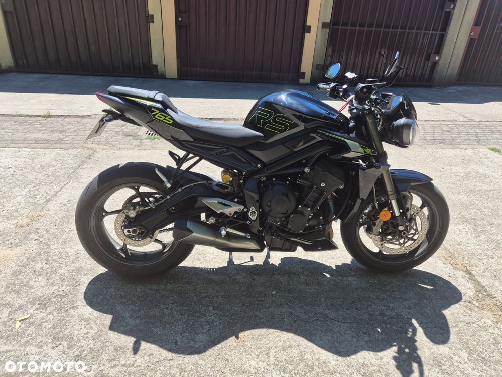 Triumph Street Triple - 9