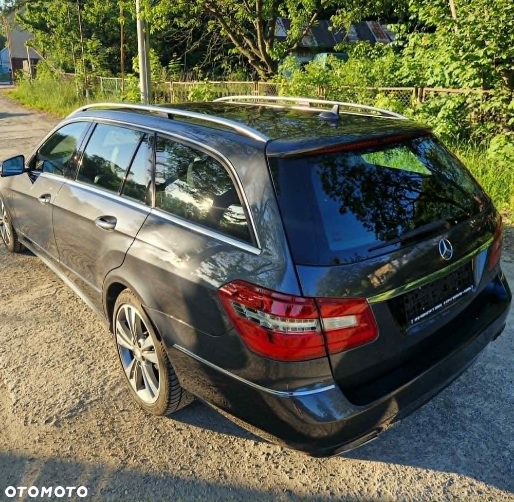 Mercedes-Benz Klasa E 350 CDI DPF 4Matic BlueEFFICIENCY 7G-TRONIC Avantgarde - 3