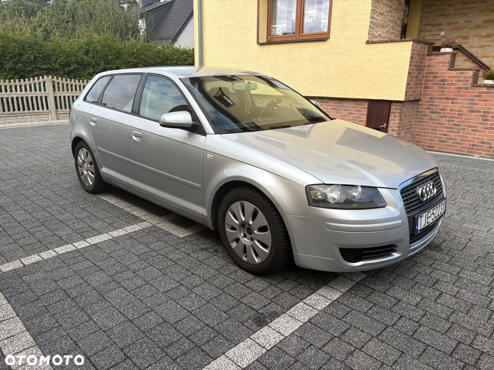 Audi A3 Sportback 1.6 FSI Ambition - 7