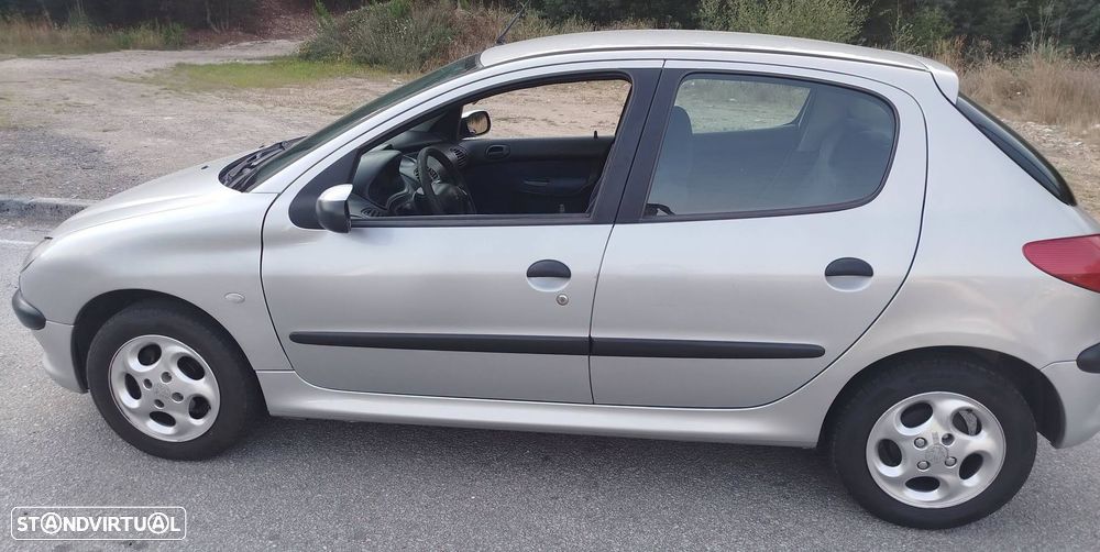 Peugeot 206 1.1 XR Présence - 4