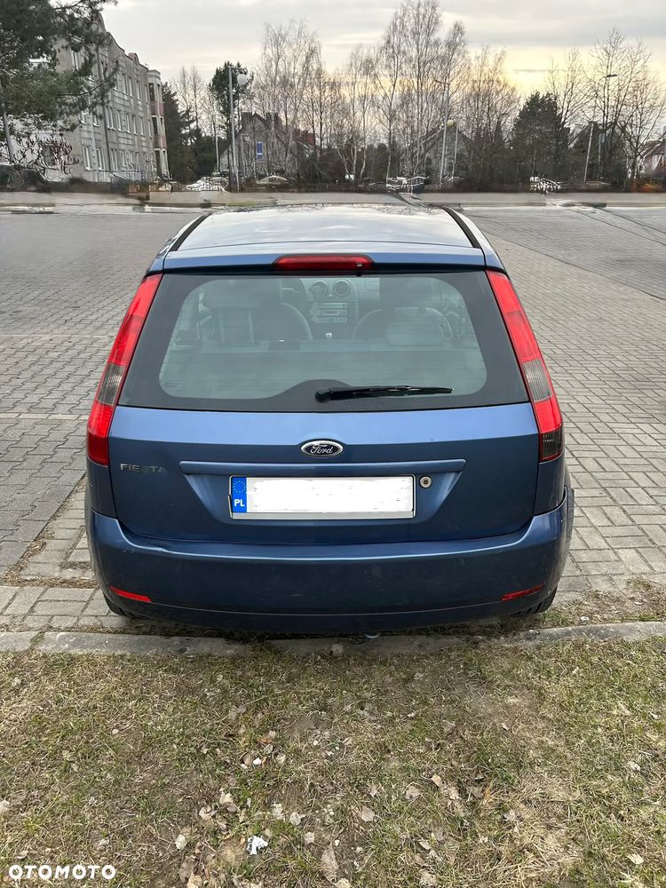 Ford Fiesta 1.3 - 4